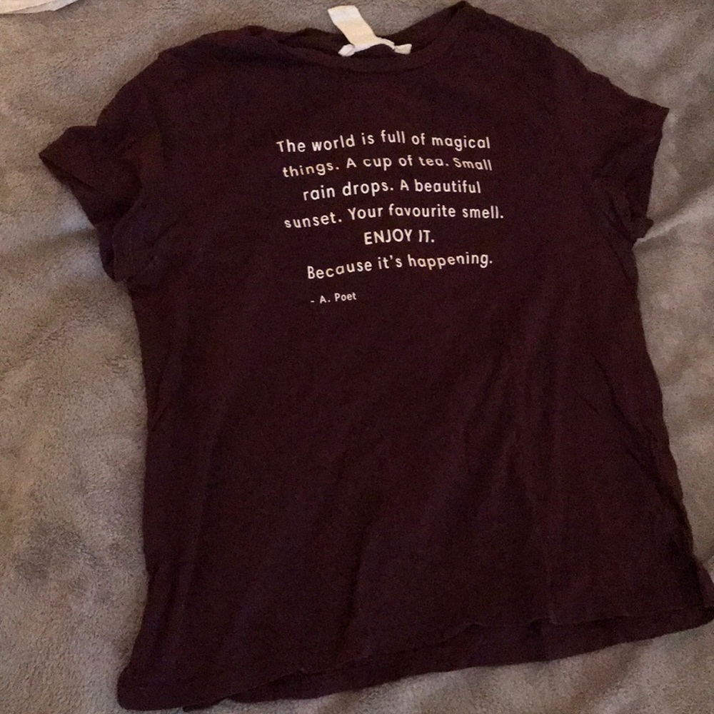 Fun maroon t-shirt